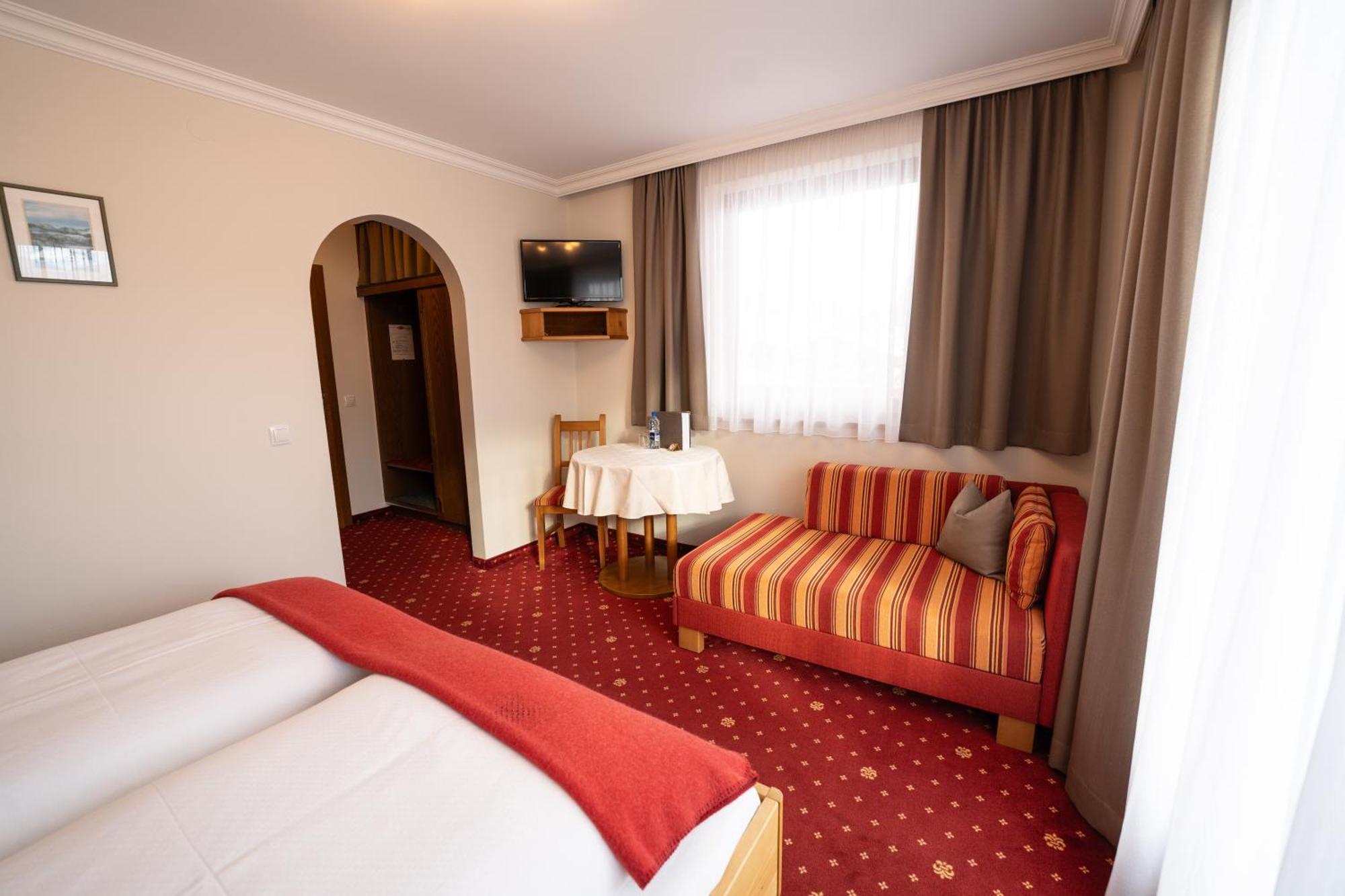 Haus Koessler Hotel Radstadt Ngoại thất bức ảnh