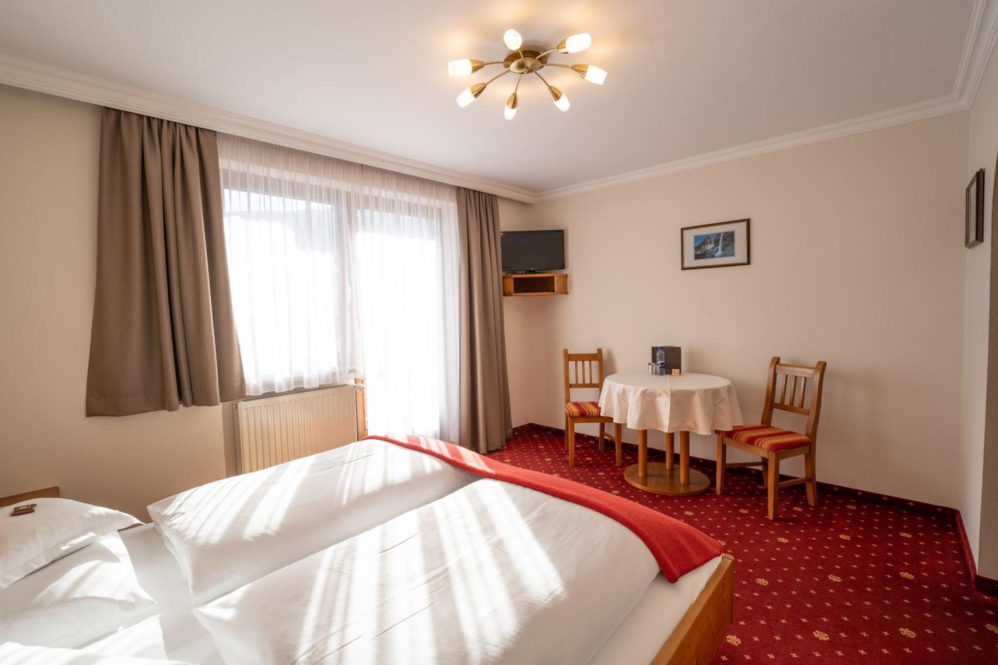 Haus Koessler Hotel Radstadt Ngoại thất bức ảnh